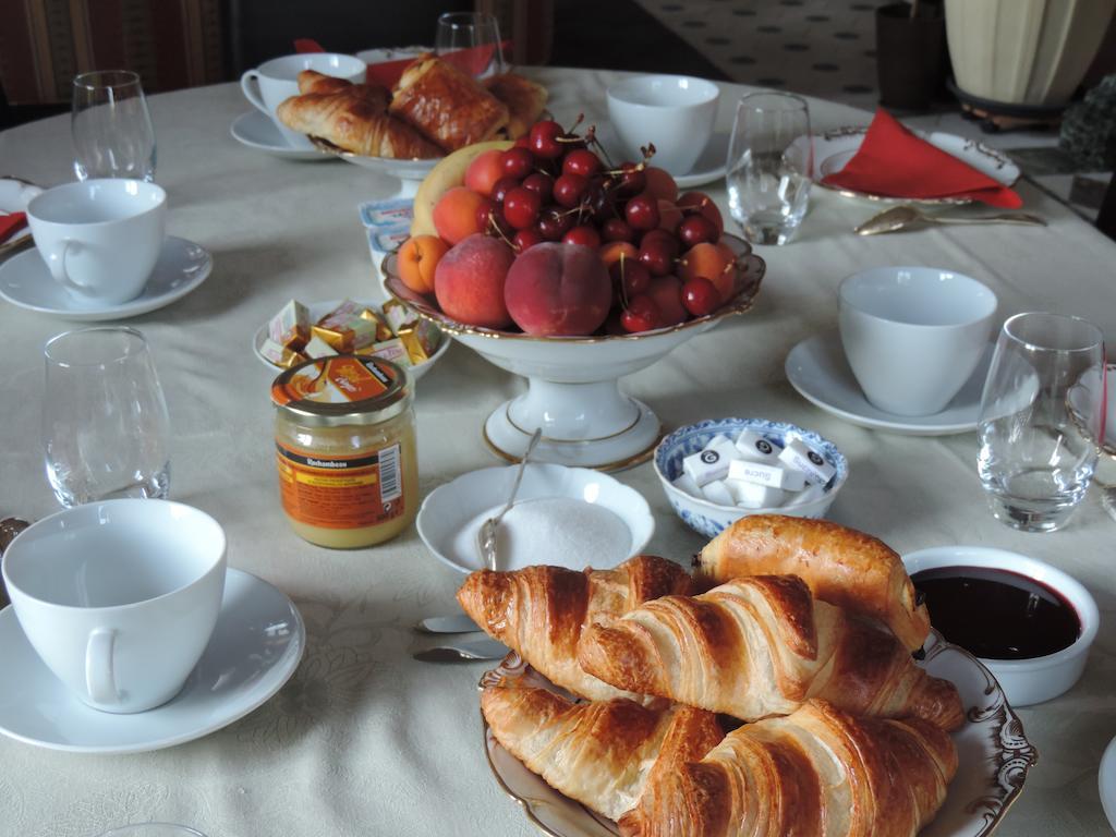 مبيت وإفطار Saint-Branchs Cedre Et Charme المظهر الخارجي الصورة